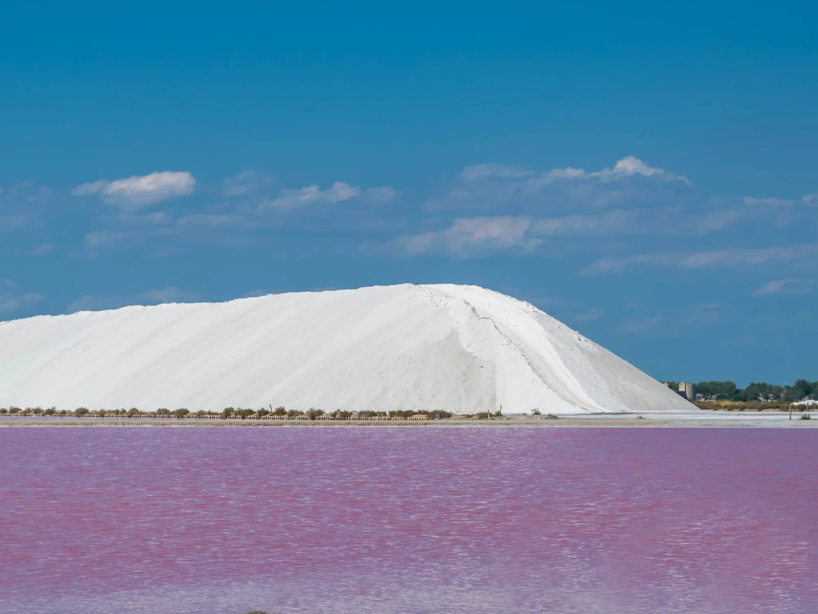 La montagne de sel des salins